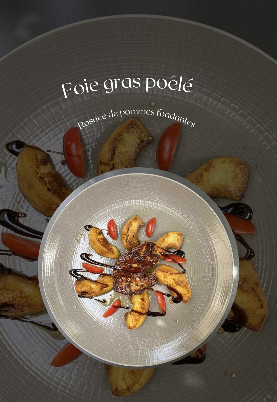 Foie gras poêlé, rosace de pommes fondantes