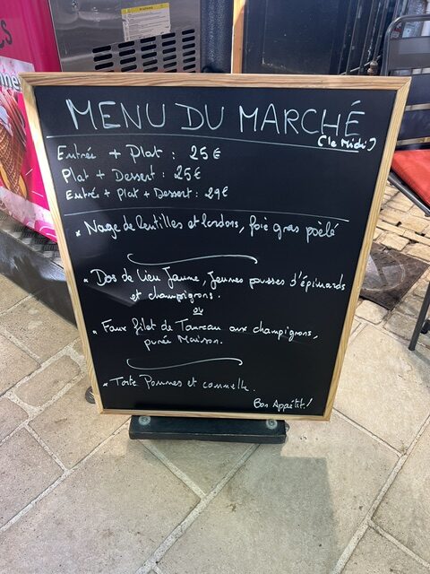 Ardoise du menu du marché, L'Uzège